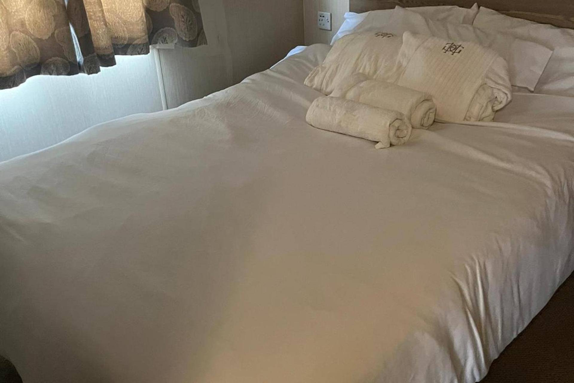2Br-Sleeps6-Wifi-Freeparking-Holidaypark Клактън он Сий Екстериор снимка